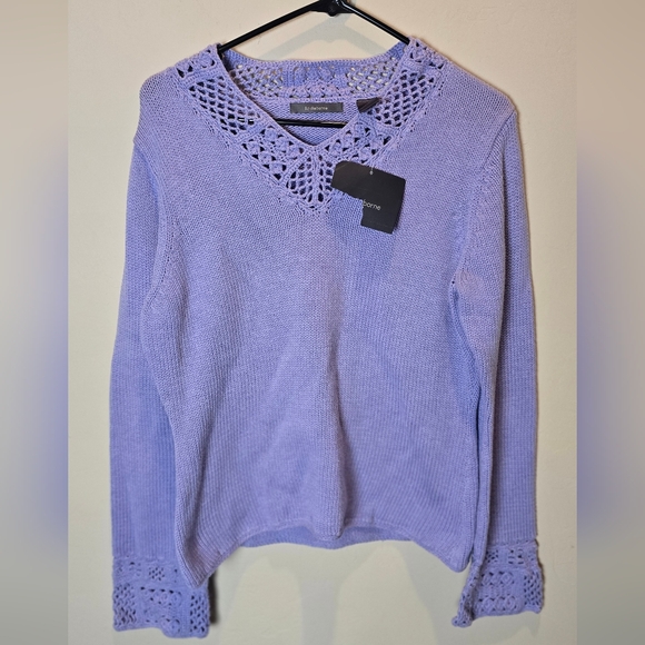 Liz Claiborne Sweaters - Liz Claiborne Purple V-Neck Sweater NWT